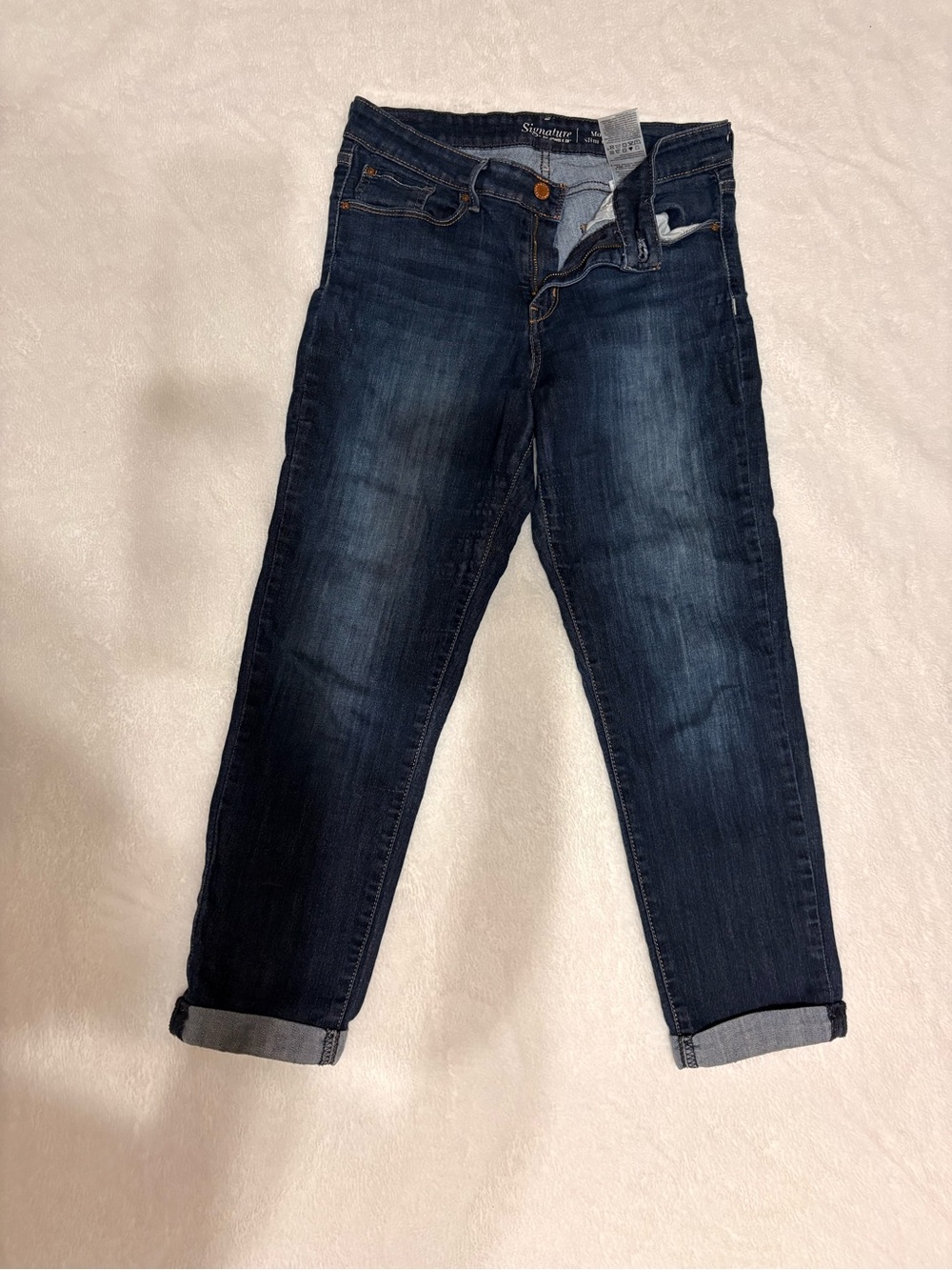 Signature by Levi Strauss Women's Dark Blue Cropped Jeans